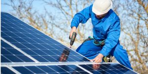 Installation Maintenance Panneaux Solaires Photovoltaïques à La Tour-sur-Orb